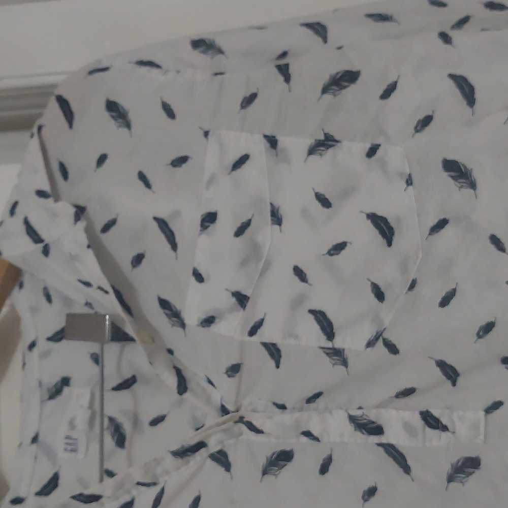 GAP blouse - Picture 2 of 10